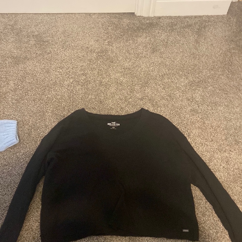 Hollister ribbed black tee